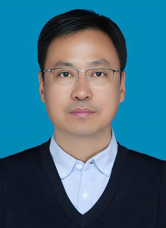 康明(青海大学农牧学院教授、硕士生导师)
