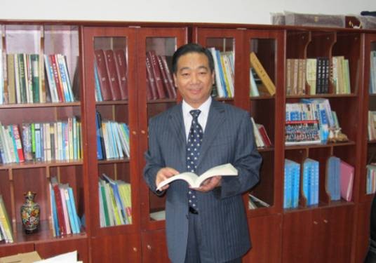 陆涛(青海卫生职业技术学院党委书记)