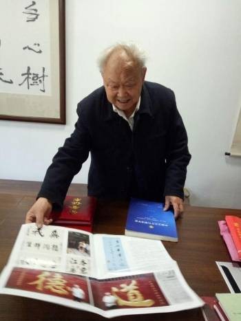 李树荣（中国川西画院副院长、书法家）