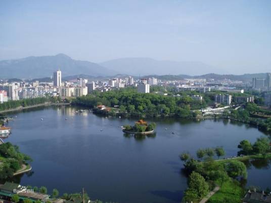 北湖（新疆石河子市人工湖及旅游区）