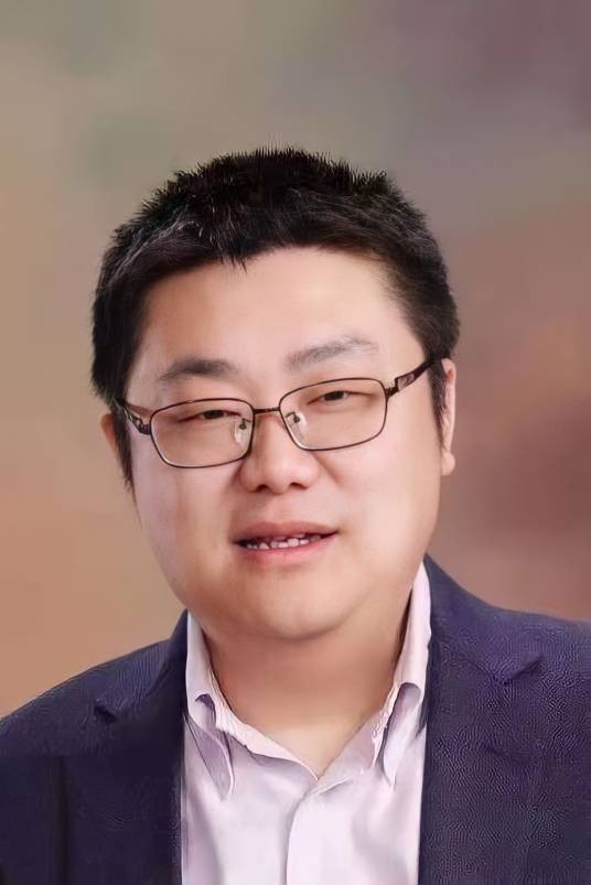 王旭（中国人民大学纪检监察学院院长、党委副书记）