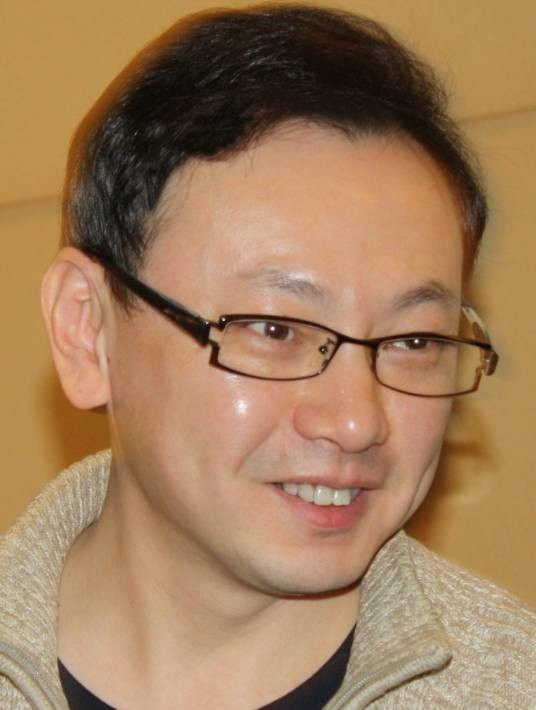 石川（上海电影家协会副主席、上海戏剧学院教授）