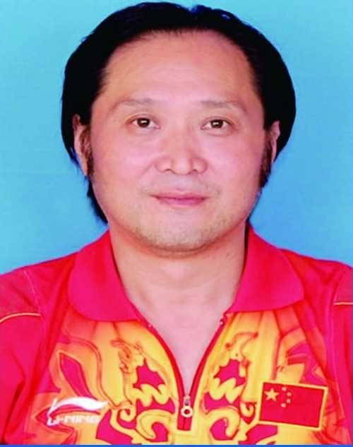 谭毅(中国羽毛球教练)