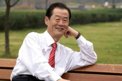 周鑫(医务人员)