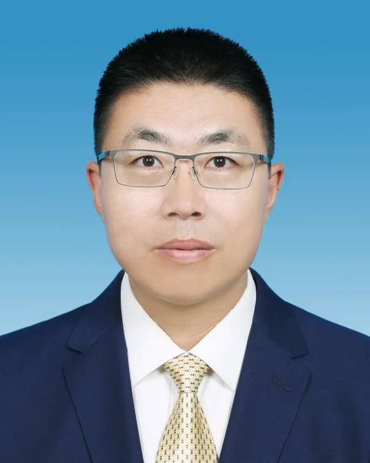 杨子江（内蒙古自治区呼伦贝尔市政府副市长）