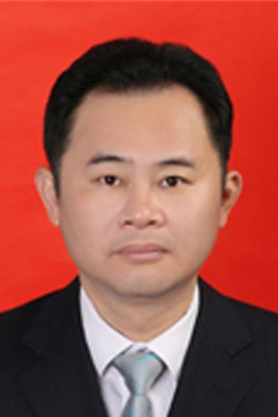 郭栋（马鞍山农行党委委员、副行长）