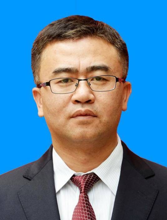 章磊（四川省泸州市泸县人大常委会党组书记、主任）