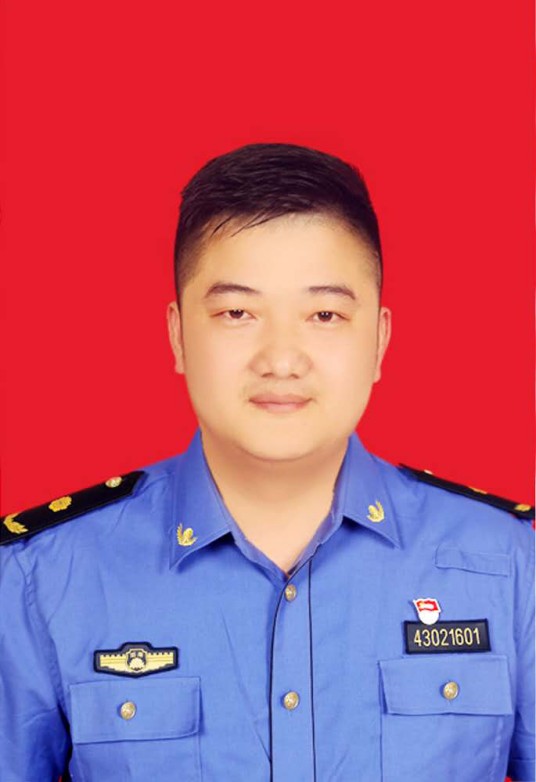 唐利民（湖南省衡阳市珠晖区城市管理和综合执法局原局长）