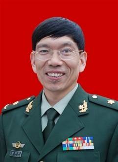 余建中（武警成都医院肛肠科主任医师）