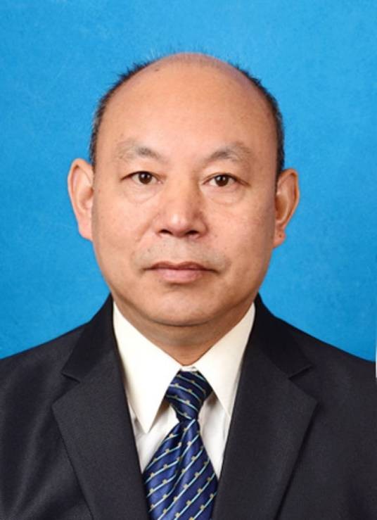 邓光荣（湖南省怀化市自然资源和规划局原二级调研员）