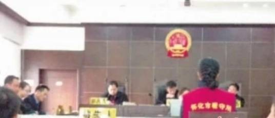 唐敏(湖南怀化中方县中方镇中心小学原教师)