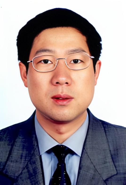 徐莹（江苏省政府原副秘书长）