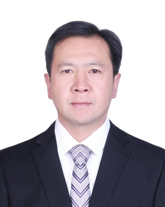 夏鹏（云南省人大代表、曲靖市宣威市热水镇党委书记）