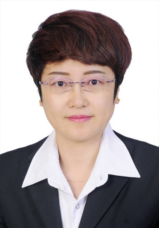 杨晓娟(宁夏回族自治区吴忠市利通区人民政府副区长、红十字会会长、二级调研员)