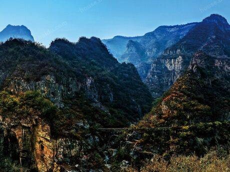 青龙山（河南省巩义市中部山脉）