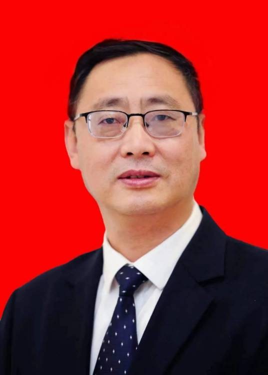 张峻（山西省社科院（省政府发展研究中心）党组书记、院长，山西省社科联副主席）