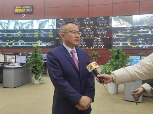 周晓明（长沙市轨道交通集团有限公司原董事、总经理）