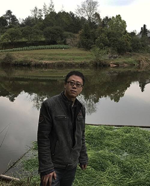 荆涛(中国内蒙古籍艺术家)