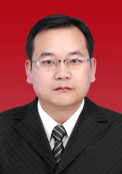 雷斌（襄阳市文化和旅游局党组成员、副局长）