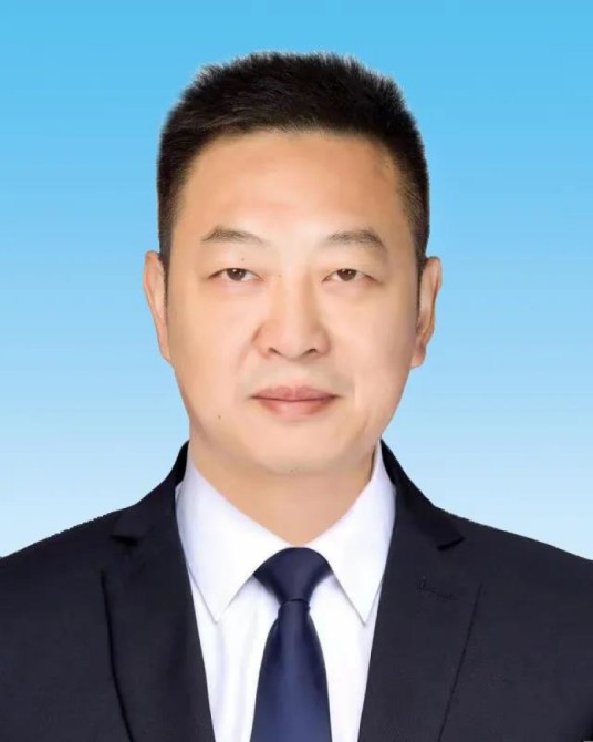黄星（湖北省荆州市政协副主席）