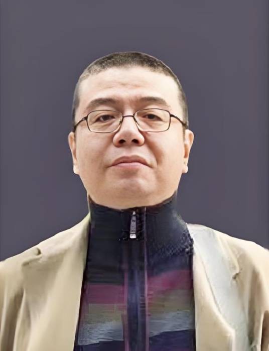陈东（中山大学法学院副教授）