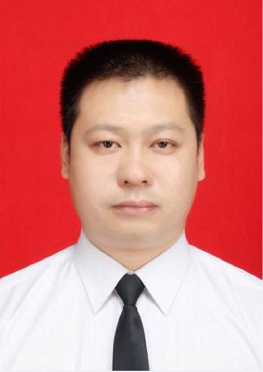 董旭（陕西省西安市莲湖区委副书记、代区长）