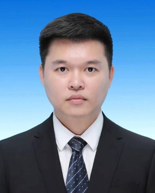庄敏(海南省文昌市文城镇党委委员、一级主任科员)