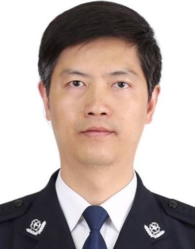 李鹏（四川省眉山市人民政府党组成员、副市长，市公安局党委书记、局长、督察长）