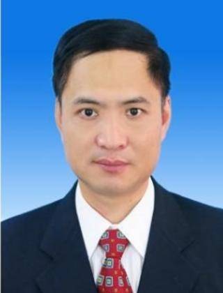 杨建波（广东省东莞市石碣镇副镇长、二级主任科员）