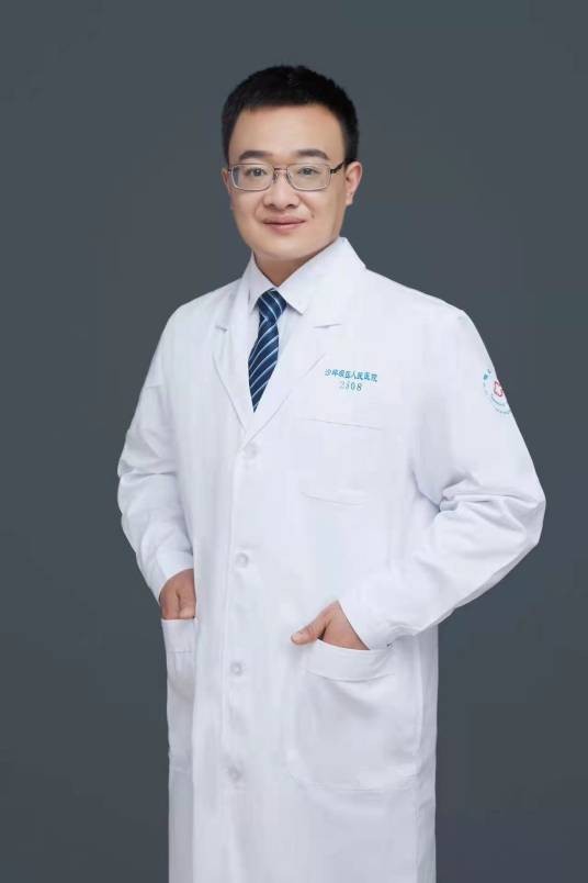 张聪（重庆市沙坪坝区人民医院眼科主任）