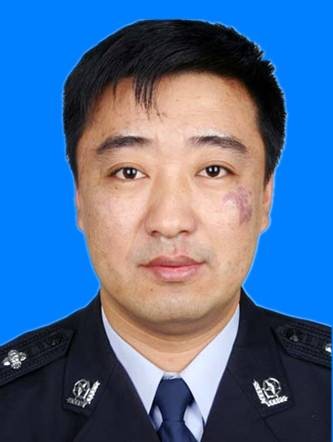 马海峰(黑龙江省绥化市公安局原副局长)