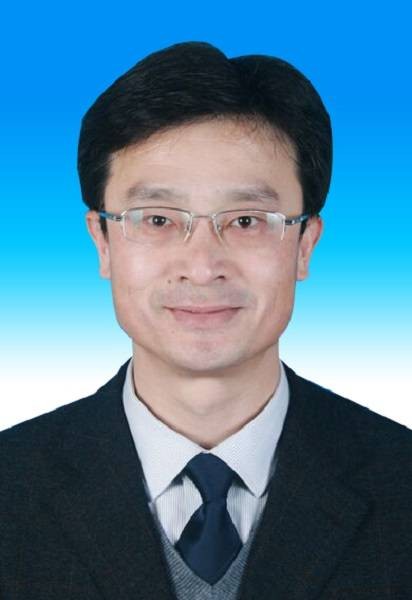 严寒（中国作家协会机关服务中心主任）