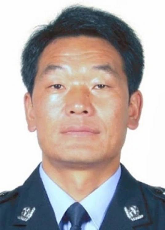 薛伟(侦查员)