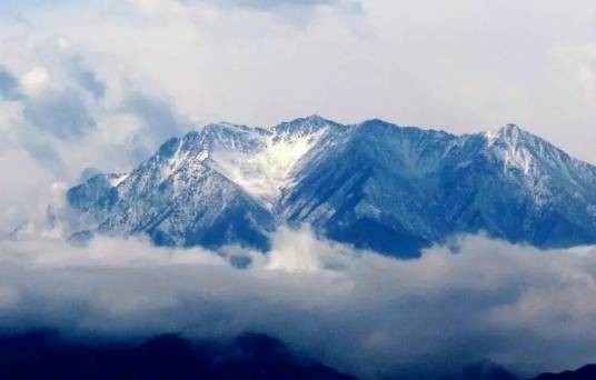 莲花山（甘肃省武威市凉州莲花山景区）