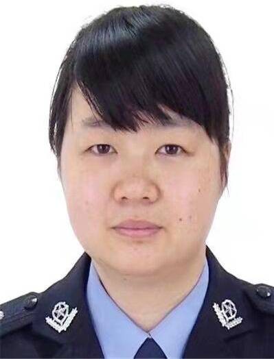 易慧（天门市公安局妇委会主任、 政治部副主任）