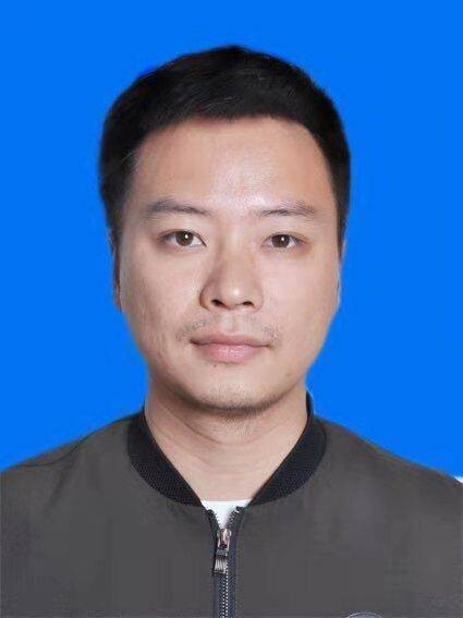 樊兵(湖北省建始县招商服务中心副主任)