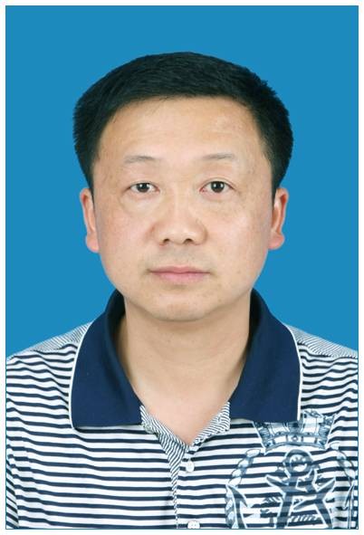 何英杰（贵州省六盘水市城乡规划局党组成员、副局长）