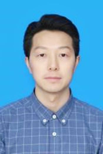 肖扬（四川省达州市发展和改革委员会总经济师，省内结对帮扶万源工作队领队（挂职））