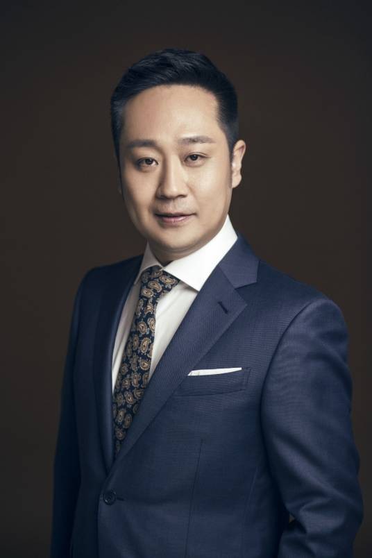 董亮(山东艺术学院戏剧学院院长)