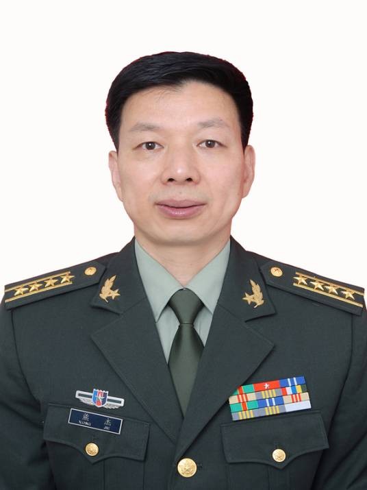 熊杰（解放军昆明军事法院大校院长）