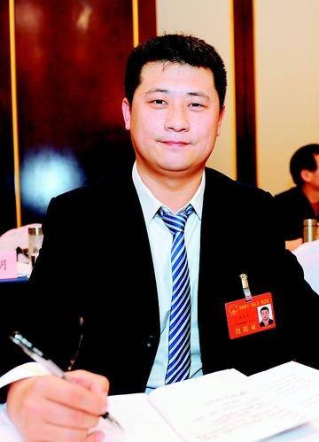 李文龙(山西省第十四届人大代表,国家电投集团山西铝业有限公司原料车间主任)