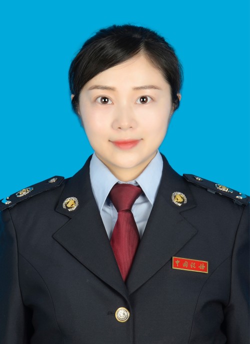 季洁（四川省眉山市洪雅县税务局党委书记、局长、一级主办）