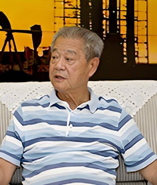 谢志强（新疆维吾尔自治区政协原副主席）