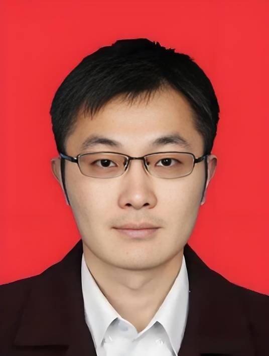刘骏(共青团甘孜州委书记)