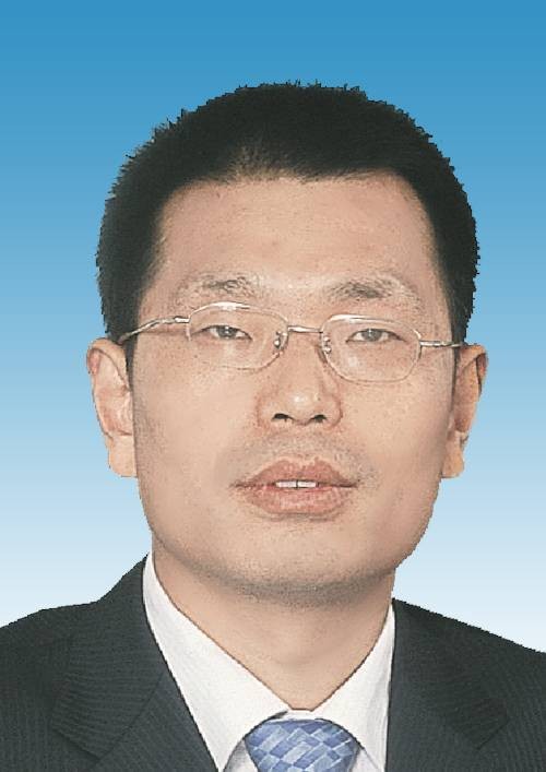 李铁军（陕西省西安市曲江新区工作委员会副书记、西安曲江新区管理委员会主任）
