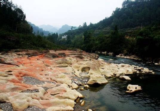 小河丹霞地貌景区