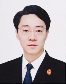 李勤（四川省高级人民法院审判委员会委员、审判员）