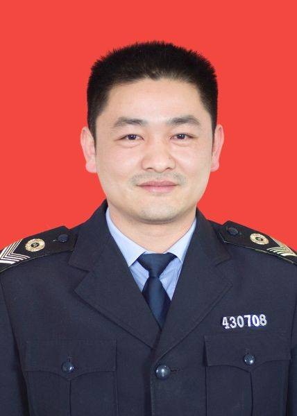 秦宏（岳麓区卫生计生综合监督执法局局长）