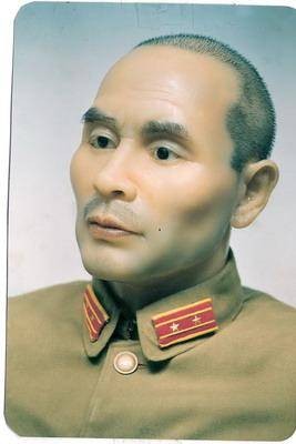 吉冈安直