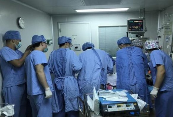 23岁女子心脏停跳三天奇迹治愈,这么神奇,是被人“魂穿”了吗?